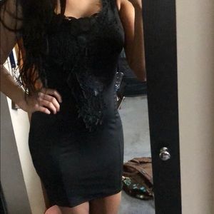 ⭐️B2G1⭐️ Black silky with lace dress